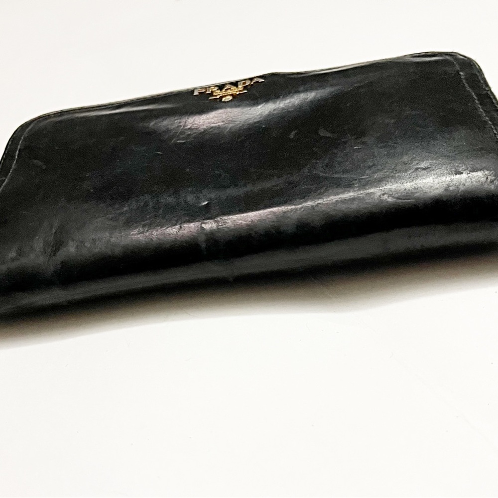 🔥PRADA 🔥Logo Patent Leather Zip
Around Wallet - Picture 3 of 9